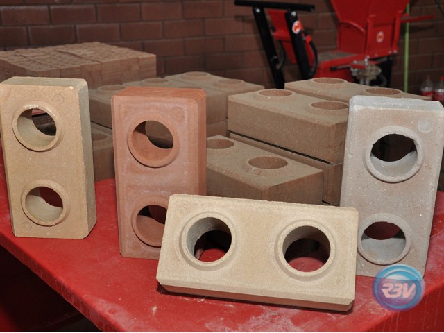 Project requested [5 of August of 2013] – Hydraulic Press for Ecological Brick (Only Cimento)